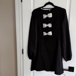 Black keyhole open dress with Silver Bows